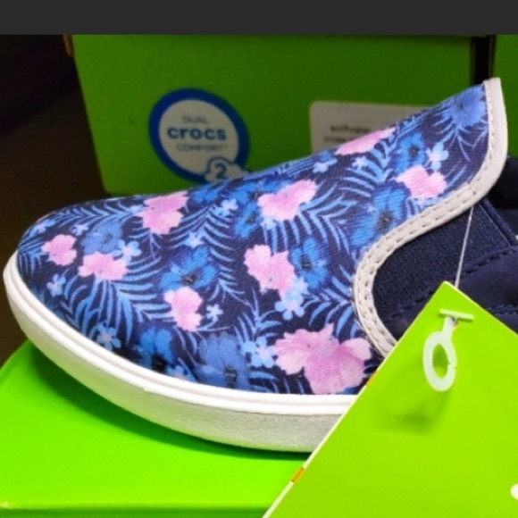 Crocs Floral Slip On Sneakers - Picture 3 of 6